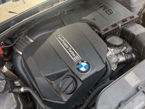 Used 2011 BMW 335i Convertible image 1