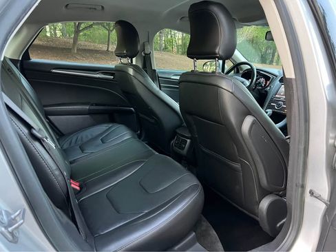 Used 2016 Ford Fusion Titanium image 13