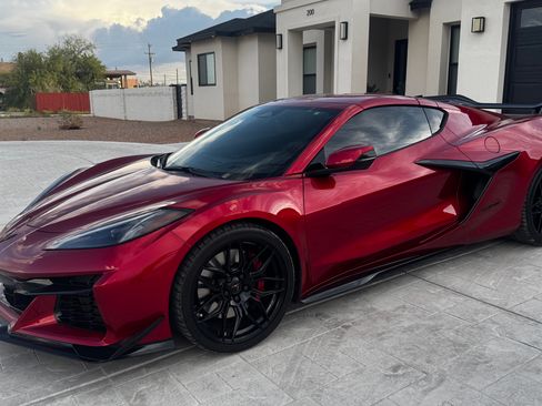 Used 2024 Chevrolet Corvette Z06 RWD image 4