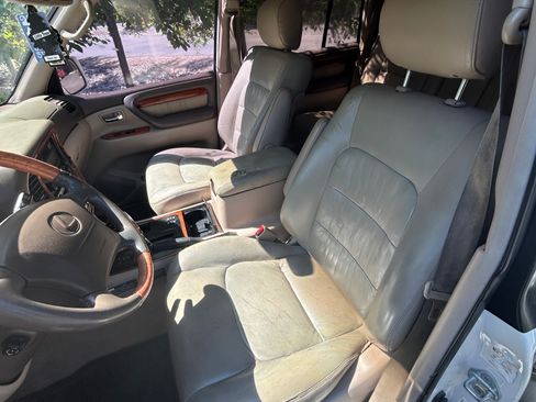 Used 2000 Lexus LX 470 4WD image 9