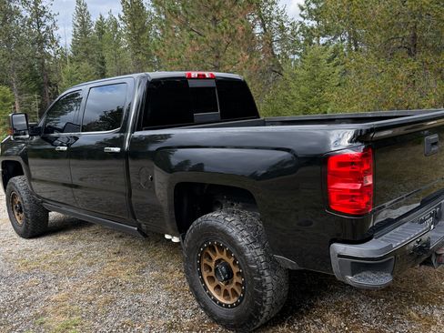Used 2016 Chevrolet Silverado 2500 LTZ w/ Duramax Plus Package AWD/4WD image 6