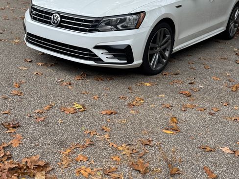Used 2018 Volkswagen Passat 2.0T R-Line image 2