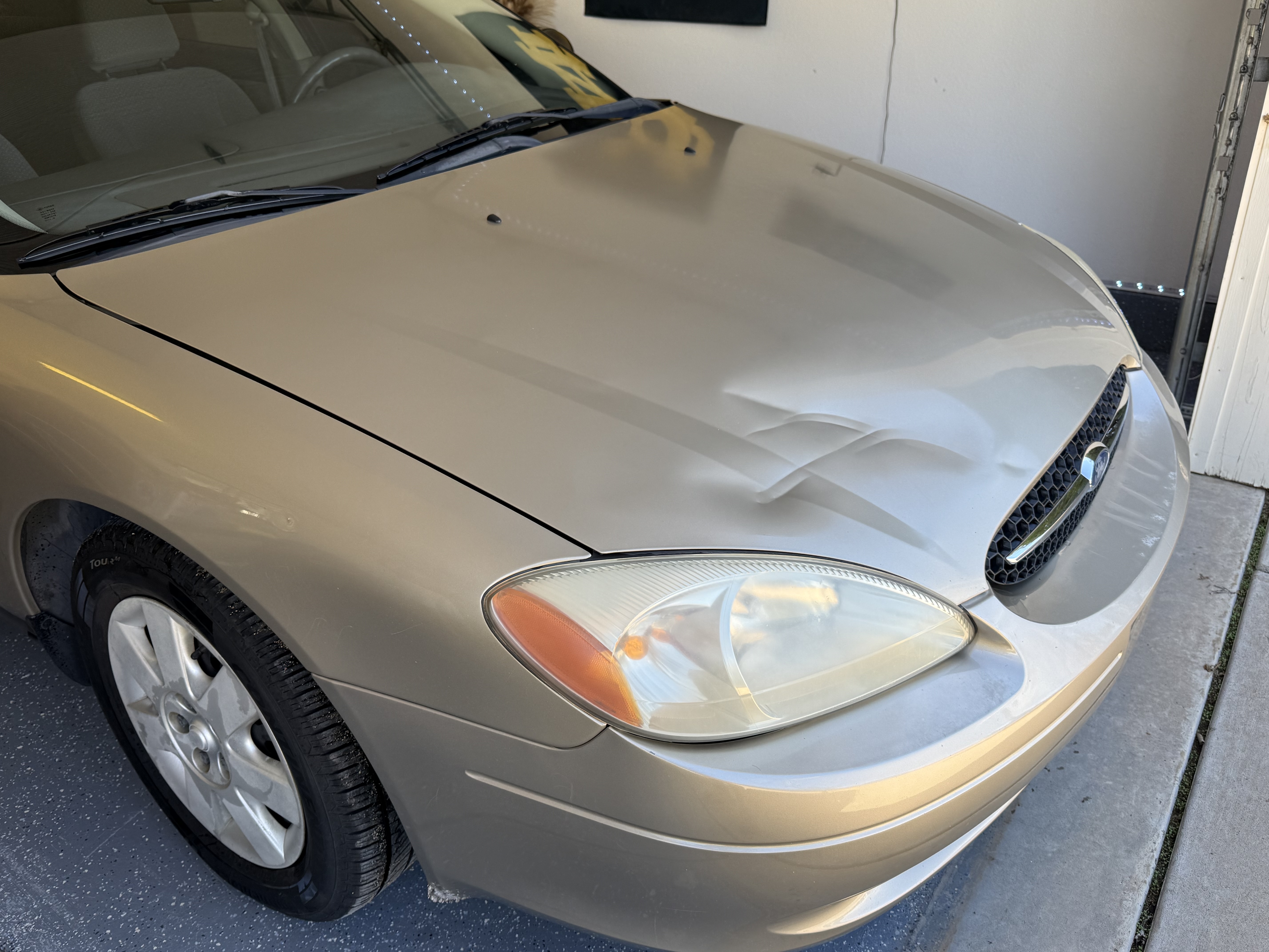 Used 2001 Ford Taurus LX FWD image 19