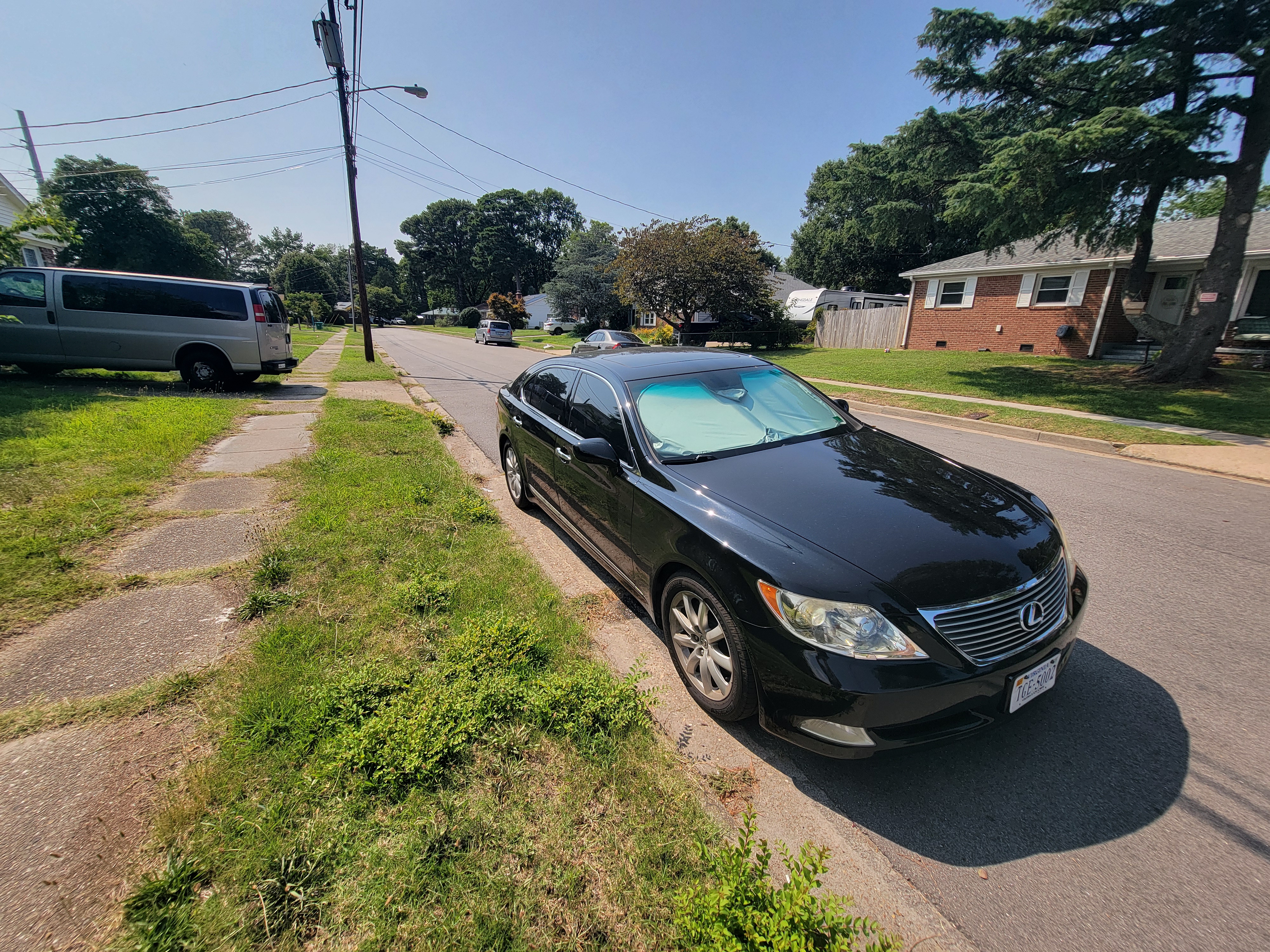Used 2007 Lexus LS 460 L w/ Luxury Pkg RWD image 28
