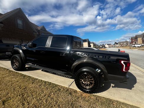 Used 2018 Ford F150 Raptor w/ Equipment Group 802A Luxury AWD/4WD image 4