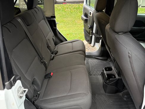 Used 2021 Jeep Wrangler Unlimited Sport image 6