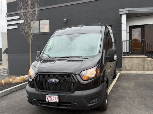 Used 2024 Ford Transit 250 148 Medium Roof image 5