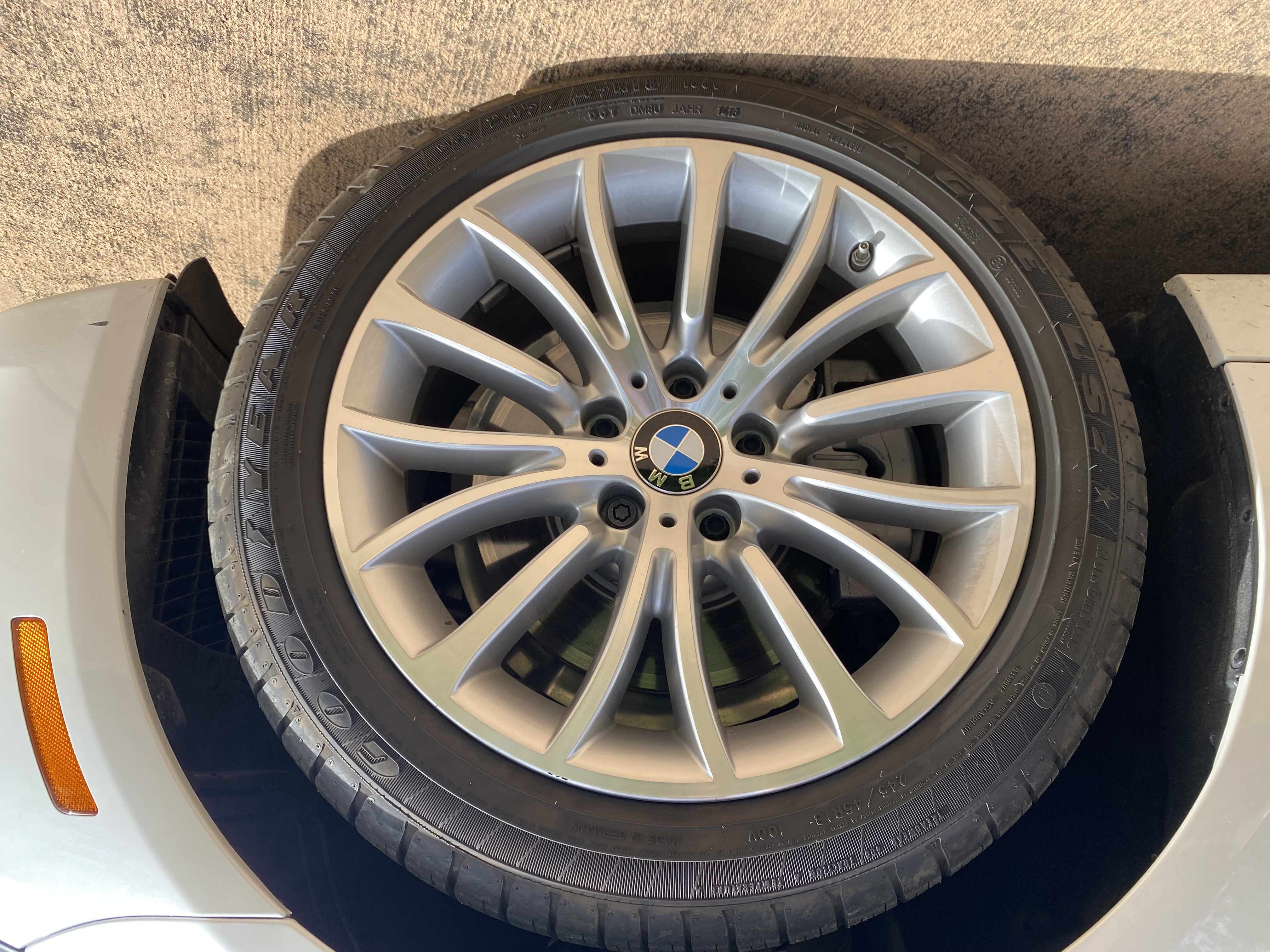 Used 2016 BMW 528i Sedan RWD image 25