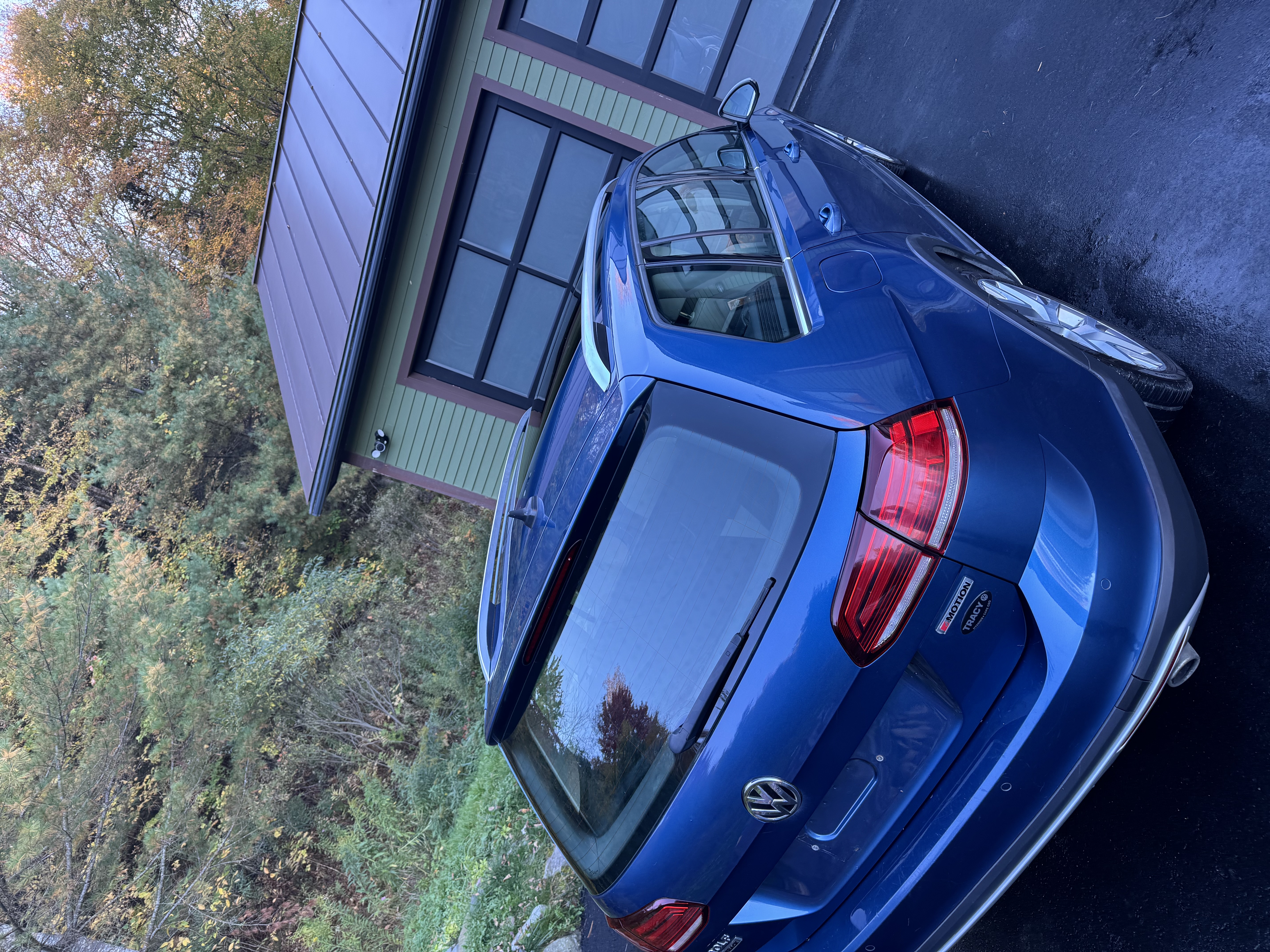 Used 2019 Volkswagen Golf Alltrack SE AWD/4WD image 11