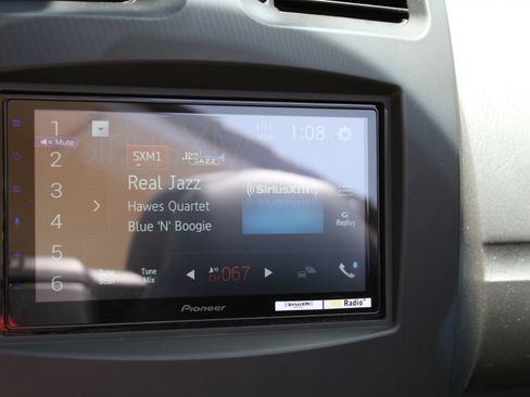 Used 2006 Cadillac XLR image 14