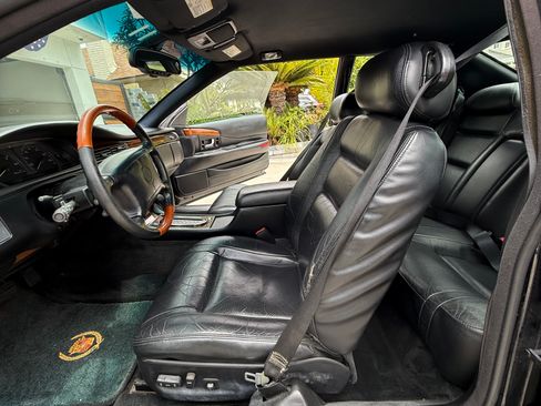 Used 2002 Cadillac Eldorado Touring w/ Preffered Equipment Group FWD image 28