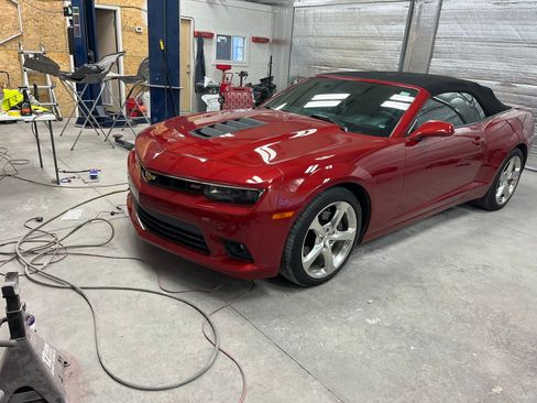 Used 2015 Chevrolet Camaro SS w/ RS Package RWD image 2