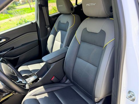 Used 2024 Chevrolet Trax ACTIV FWD image 10