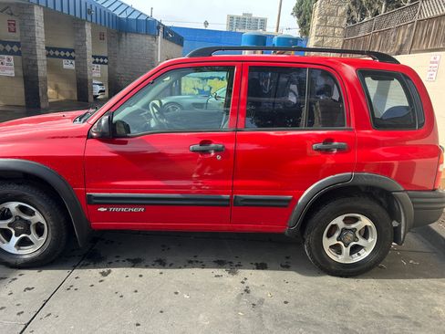 Used 2002 Chevrolet Tracker ZR2 image 14