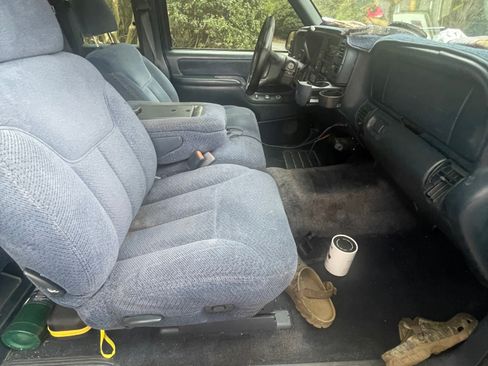 Used 1998 Chevrolet Silverado 1500 4x4 Extended Cab w/ Preferred Equipment Group 2 image 4