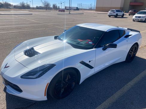 Used 2016 Chevrolet Corvette Stingray Coupe w/ 3LT Preferred Equipment Group image 11