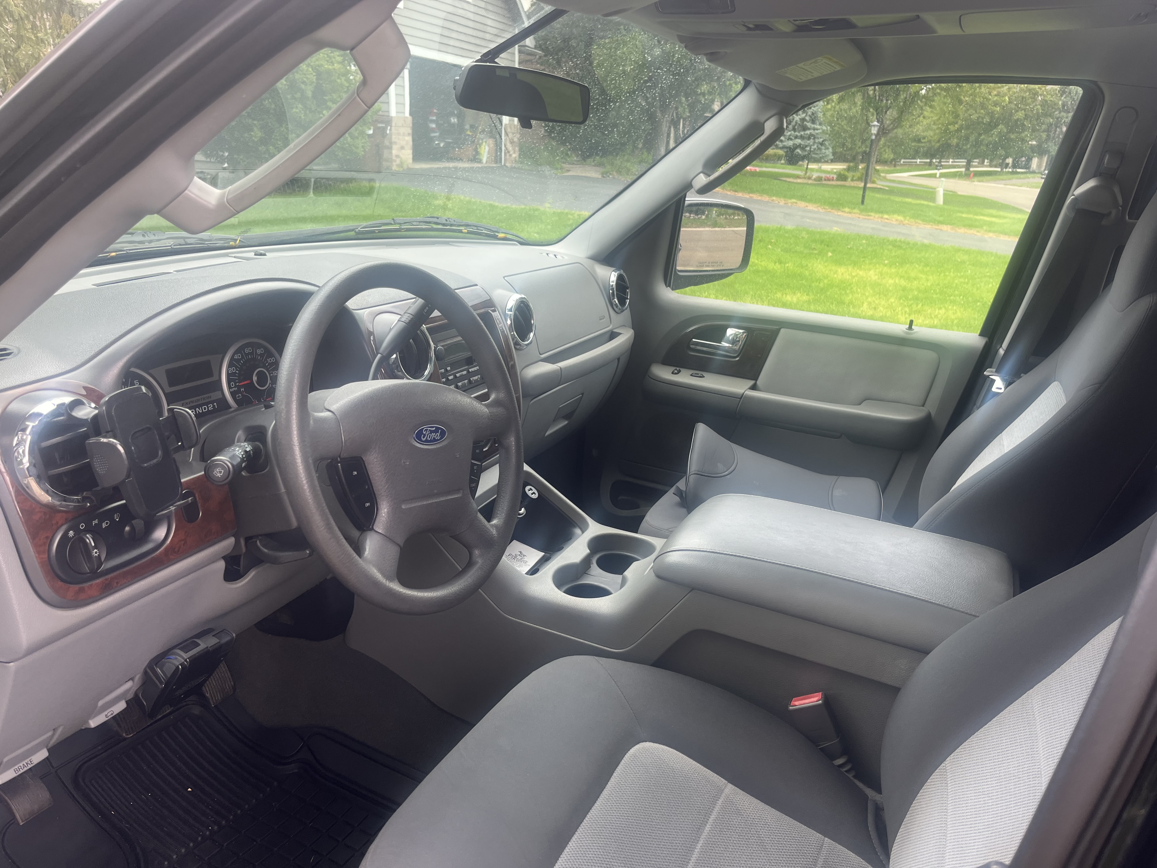 Used 2006 Ford Expedition XLT RWD image 15
