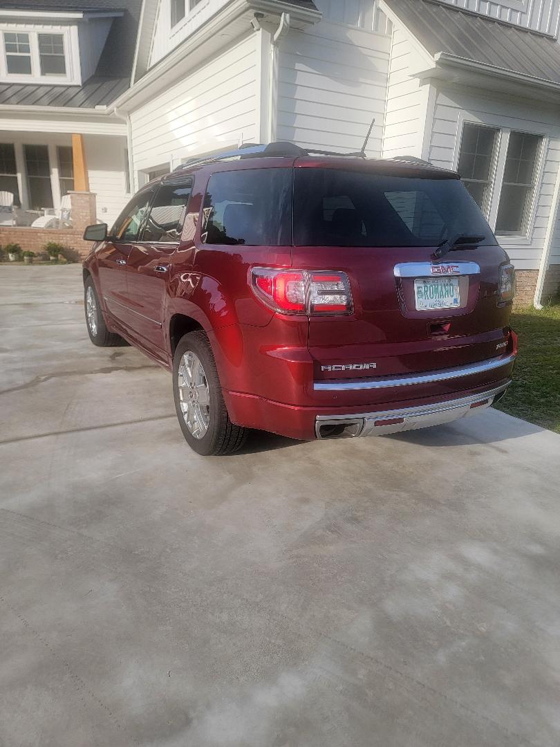 Used 2016 GMC Acadia Denali AWD/4WD image 4