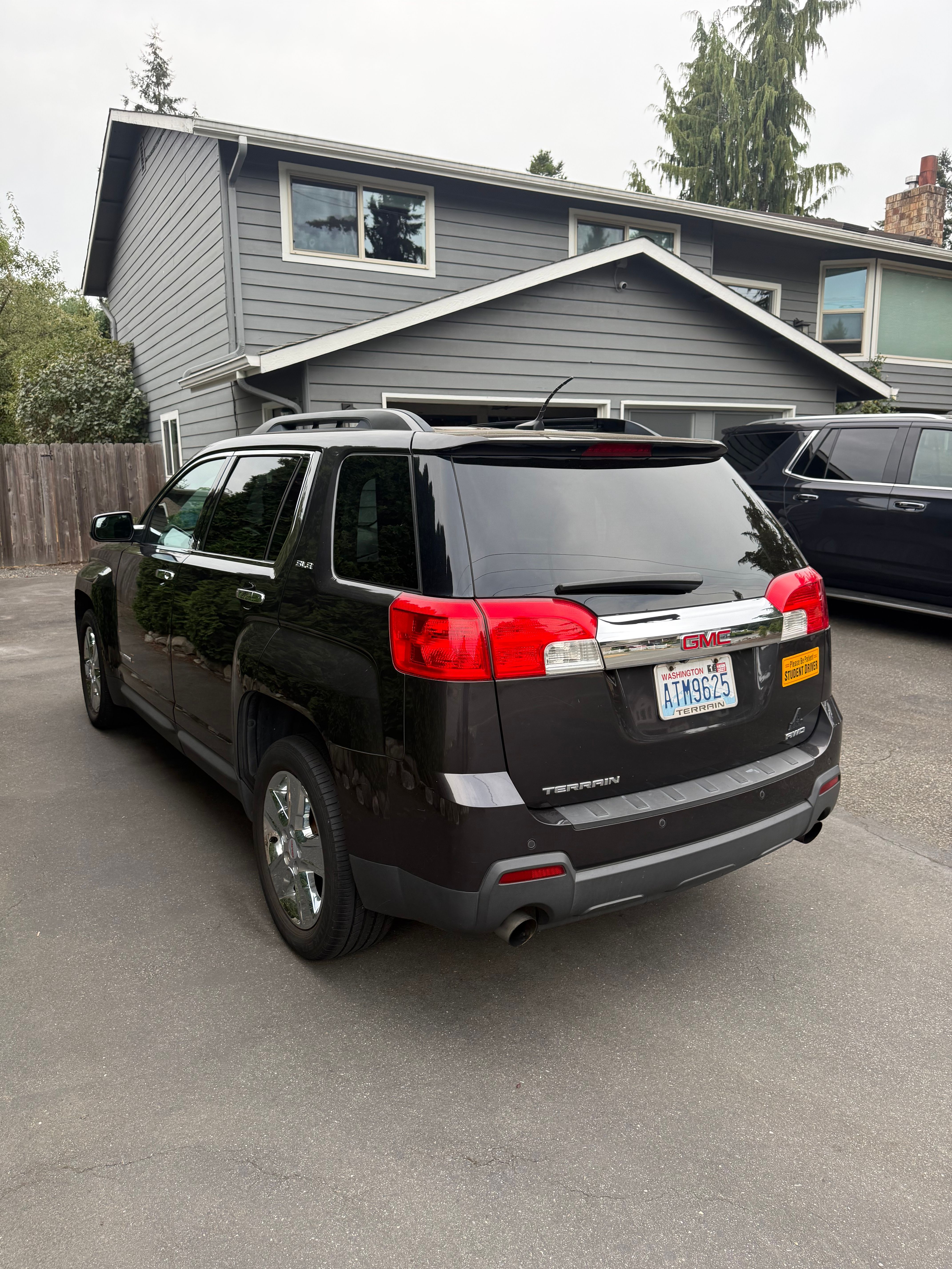 Used 2014 GMC Terrain SLE w/ Chrome Package AWD/4WD image 5
