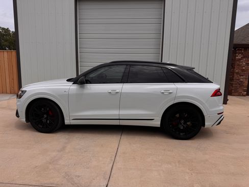 Used 2023 Audi Q8 Prestige AWD/4WD image 2