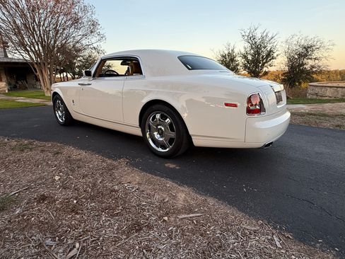 Used 2009 Rolls-Royce Phantom Coupe image 2
