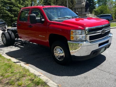 Used 2011 Chevrolet Silverado 3500 W/T RWD image 8