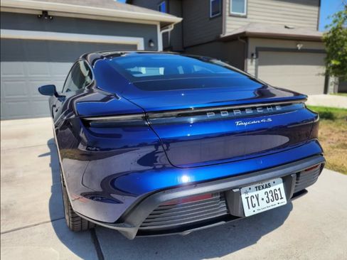 Used 2020 Porsche Taycan 4S image 4