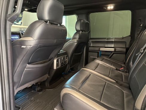 Used 2018 Ford F150 Raptor w/ Equipment Group 802A Luxury image 6