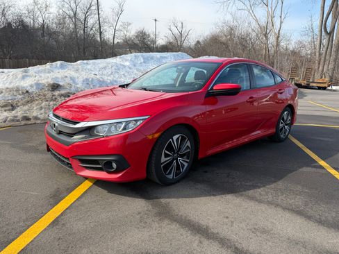 Used 2016 Honda Civic EX-T image 7