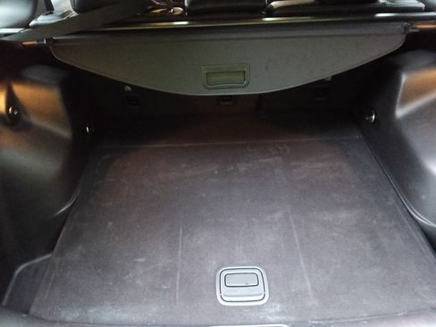 Used 2019 Jeep Cherokee Latitude Plus w/ Cold Weather Group image 23