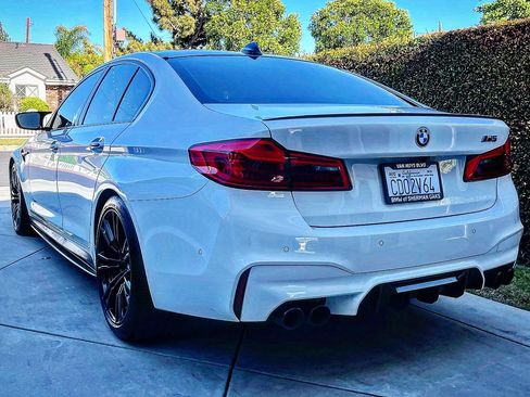 Used 2018 BMW M5 w/ Executive Package image 8