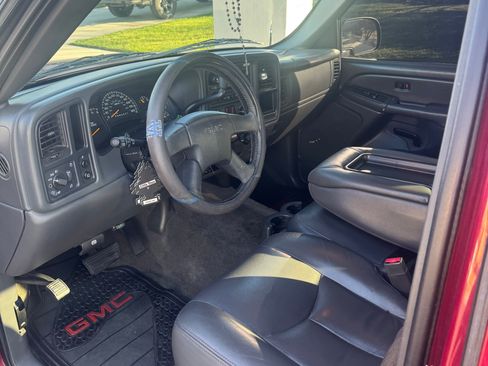 Used 2006 GMC Sierra 1500 SLE w/ Light Duty Power Package RWD image 5