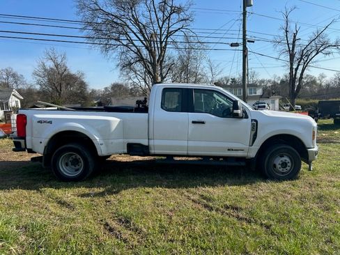 Used 2024 Ford F350 XL w/ Snow Plow Prep Package image 4