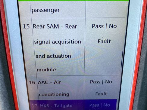 Used 2019 Mercedes-Benz GLC 63 AMG 4MATIC image 28