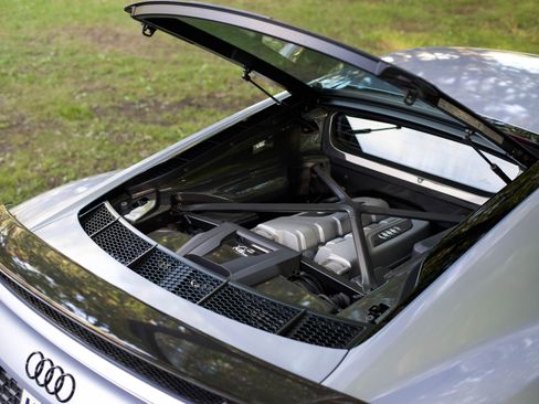 Used 2023 Audi R8 V10 performance AWD/4WD image 2