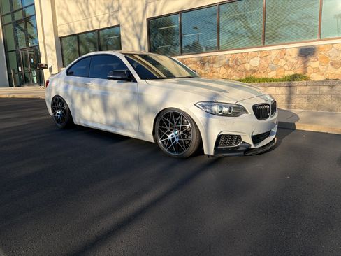Used 2015 BMW M235i xDrive Coupe image 2