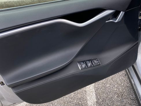 Used 2014 Tesla Model S P85D image 10