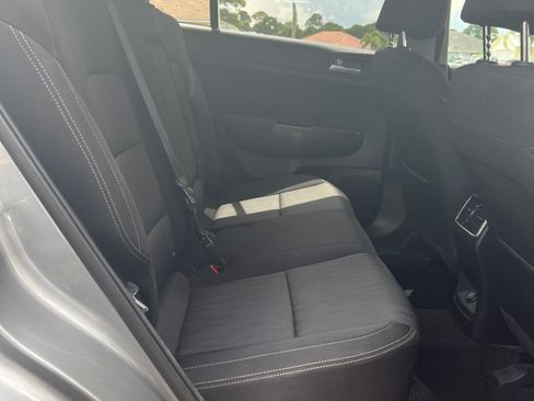 Used 2021 Kia Sportage LX FWD image 11