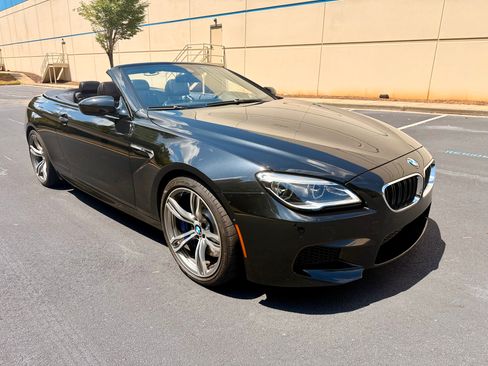 Used 2016 BMW M6 Convertible RWD image 2