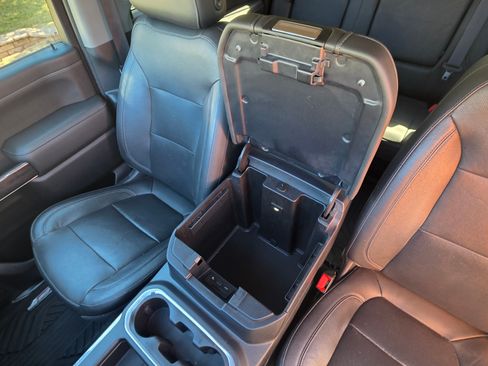 Used 2020 Chevrolet Silverado 2500 LTZ w/ LTZ Plus Package image 21