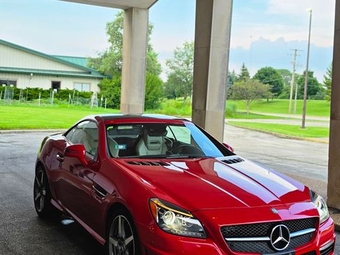 Used 2015 Mercedes-Benz SLK 55 AMG image 26