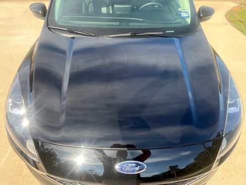 Used 2022 Ford Escape SEL image 11