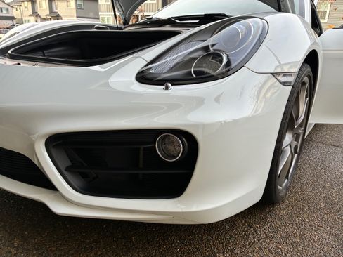 Used 2015 Porsche Cayman S image 11