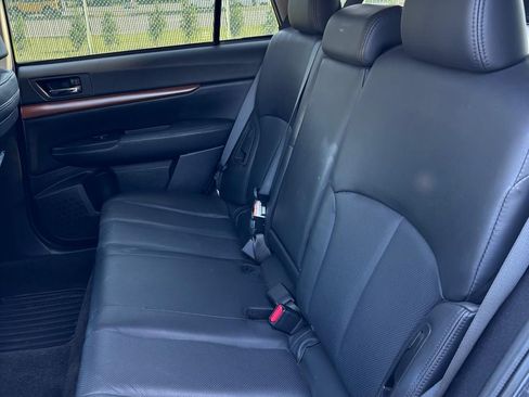 Used 2013 Subaru Outback 2.5i Limited w/ Popular Pkg 2 AWD/4WD image 13