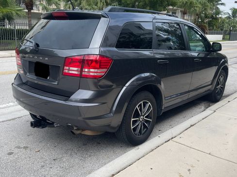 Used 2018 Dodge Journey SE w/ Blacktop Package image 5