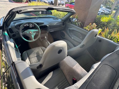 Used 2004 Porsche 911 Cabriolet image 17