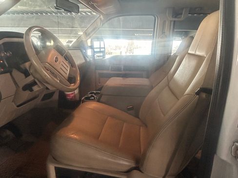 Used 2008 Ford F350 Lariat image 10
