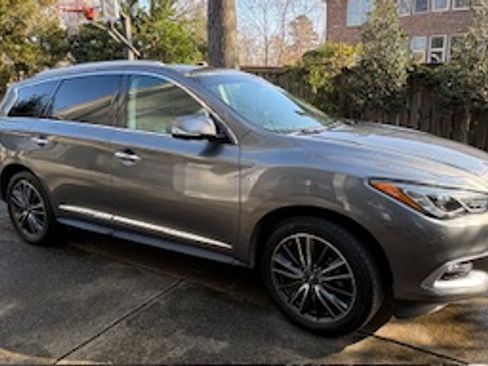 Used 2016 INFINITI QX60 FWD w/ Premium Plus Package image 2