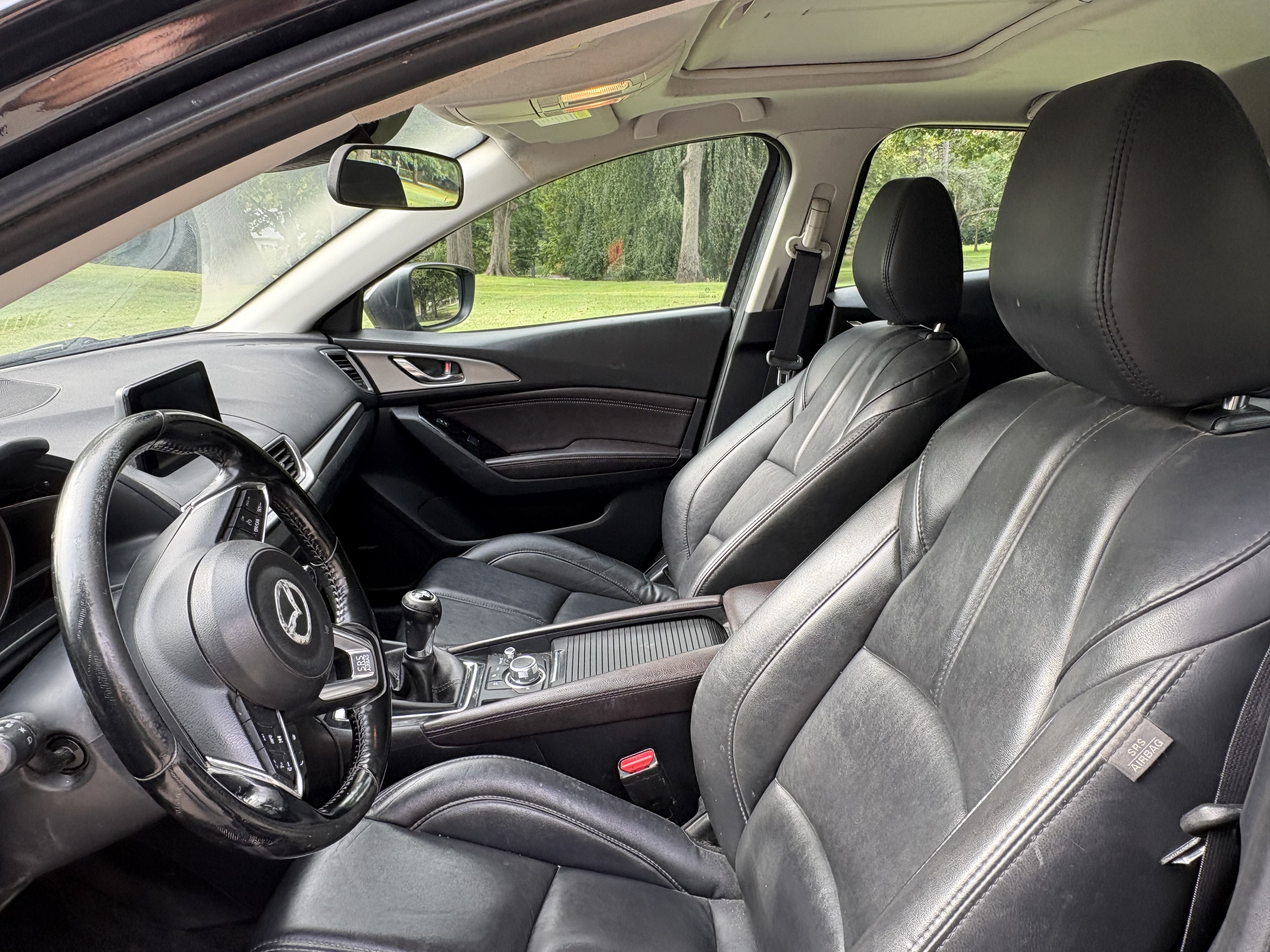 Used 2018 MAZDA MAZDA3 Touring FWD image 11