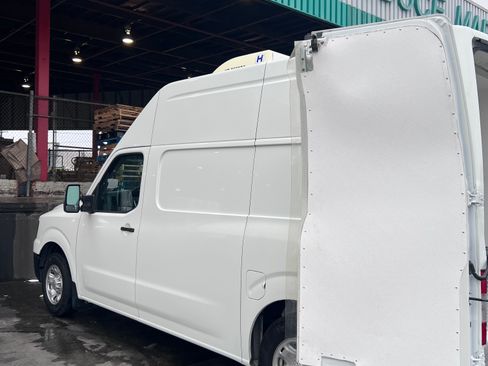 Used 2021 Nissan NV 2500 SV RWD image 6
